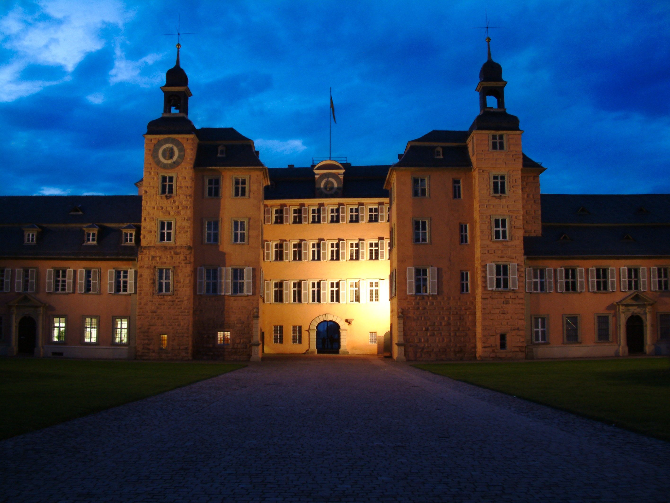 Schloss Schwetzingen zur blauen Stunde