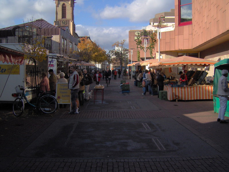 Datei:Wochenmarkt (Viernheim) 4.jpg
