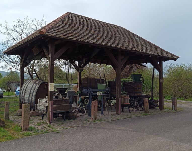 Datei:Brückenwaage Venningen.jpeg