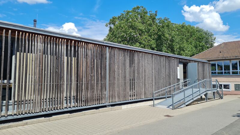 Datei:MOS Neckarelz KZ Gedänkstätte.jpg