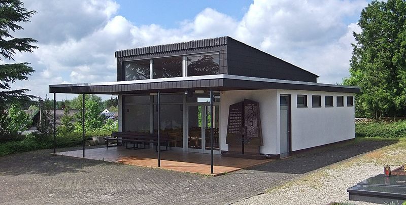 Datei:Aussegnungshalle Herxheimweyher.JPG