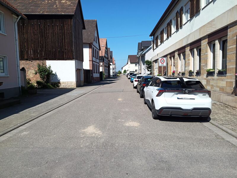 Datei:Kreuzstraße Hayna.jpeg