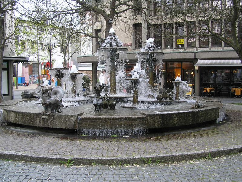Datei:NeWe-ElwedritscheBrunnen-01.jpg