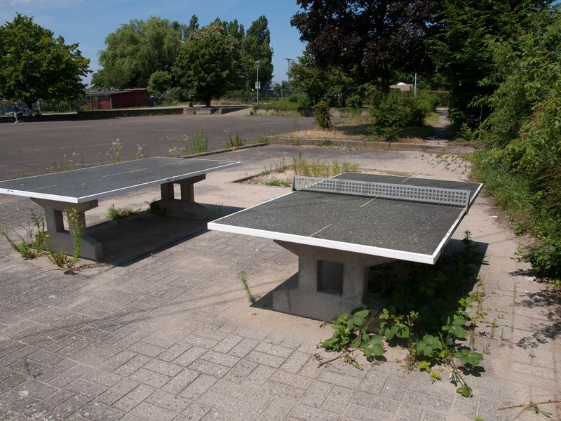 Datei:Rollschuhbahn und Schlittschuhbahn Schwetzingen-1.jpg