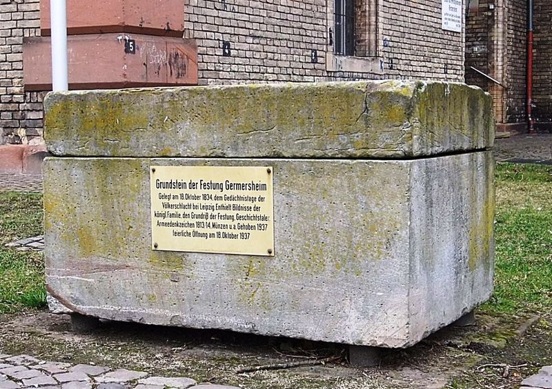 Datei:Festung Germersheim Grundstein.JPG