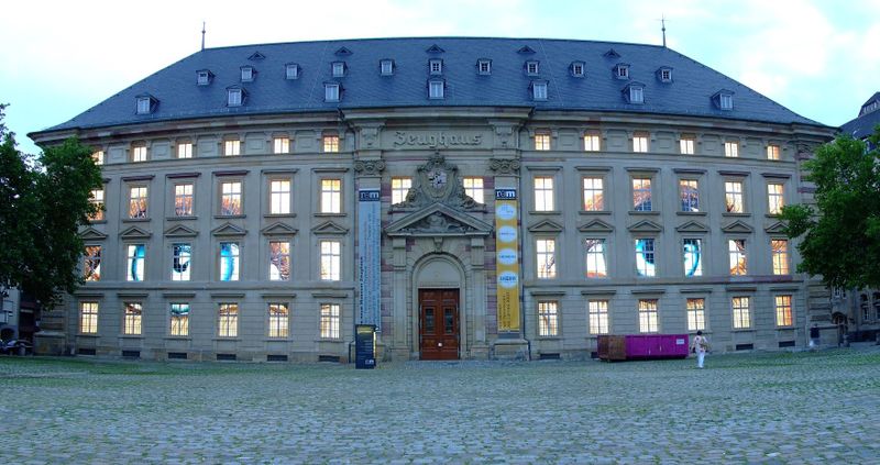 Datei:Mannheim C5 Zeughaus Pano.geschnitten.LQ.jpg