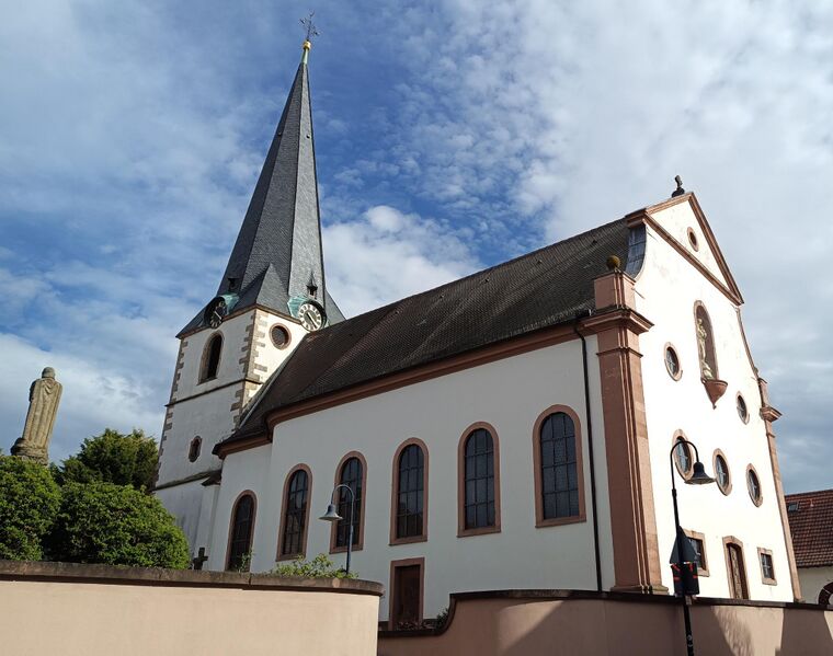 Datei:St. Georg Venningen 1.jpeg