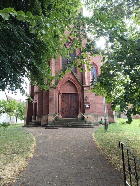 Datei:Protestantische Kirche Birkweiler 2.jpeg