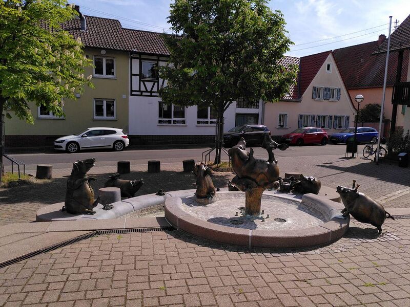 Datei:Saubrunnen Bornheim 1.jpg