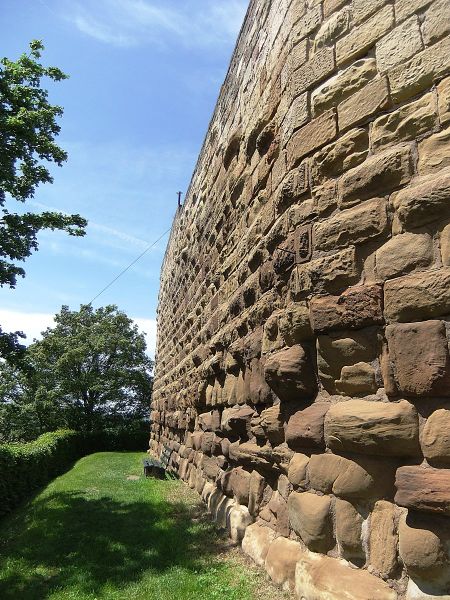 Datei:Burg Steinsberg 11.JPG