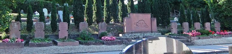 Datei:Kriegsgräber Obrigheim.JPG