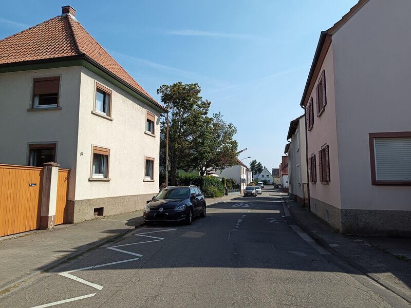 Datei:Bussereaustraße Herxheim 2.jpeg
