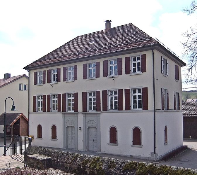 Datei:Alte Schule Asbach.JPG