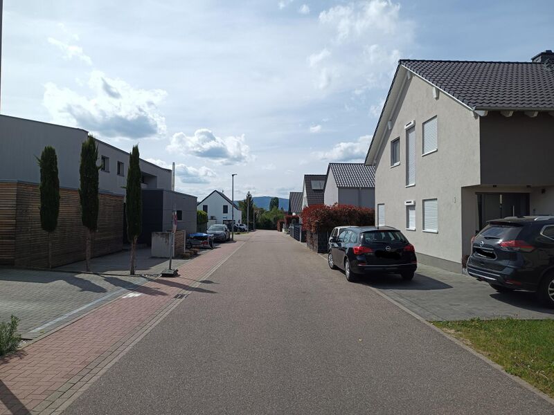 Datei:Frankenring Kleinfischlingen 1.jpeg