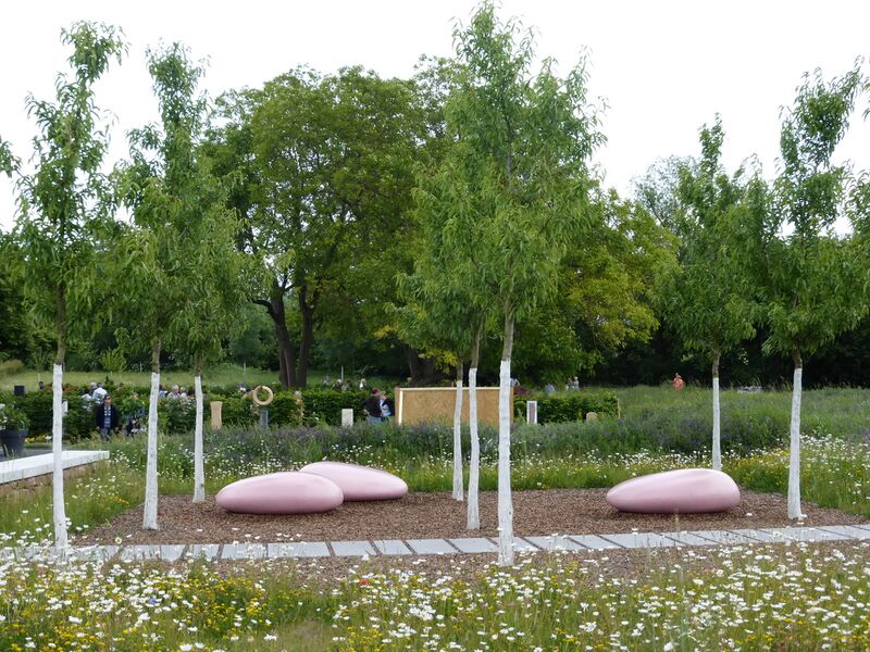 Datei:LGS Landau Mandelgarten 2015.JPG