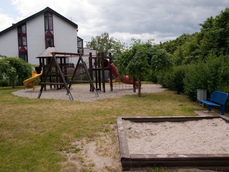 Datei:Spielplatz Vogelsang Schwetzingen-2.jpg