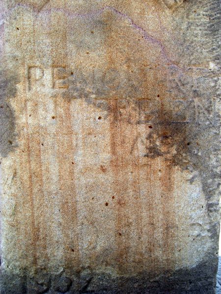 Datei:Harthausen Wegkreuz Speyerer Straße Inschrift Seite.JPG