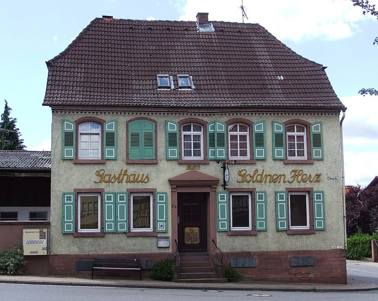 Datei:Goldenes Herz Neunkirchen.JPG