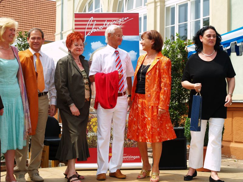 Datei:Schwetzingen Seniorenmesse 2006-12.jpg