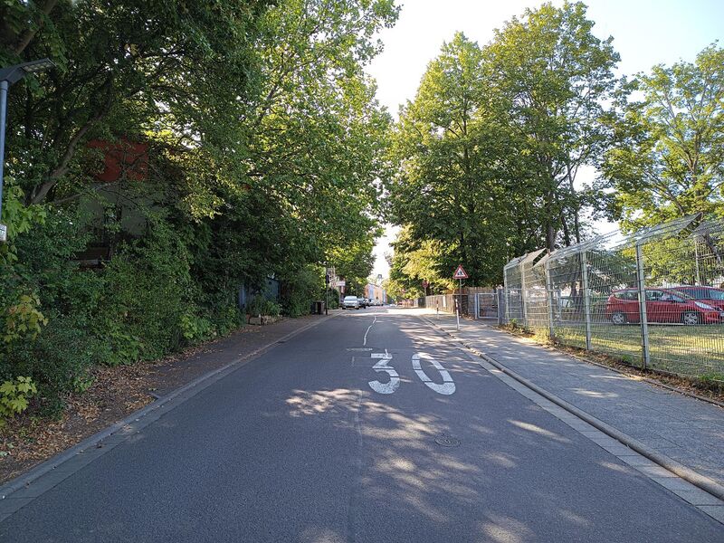 Datei:Raimund-Huber-Straße Landau 4.jpeg