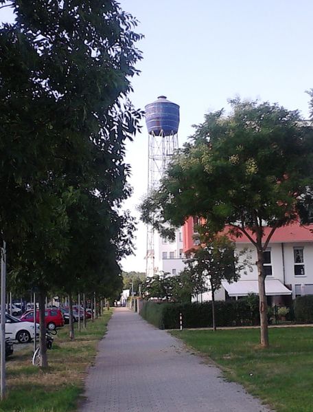 Datei:Wasserturm der Fuchs&#039;schen Waggonfabrik, Heidelberg-Rohrbach.jpg