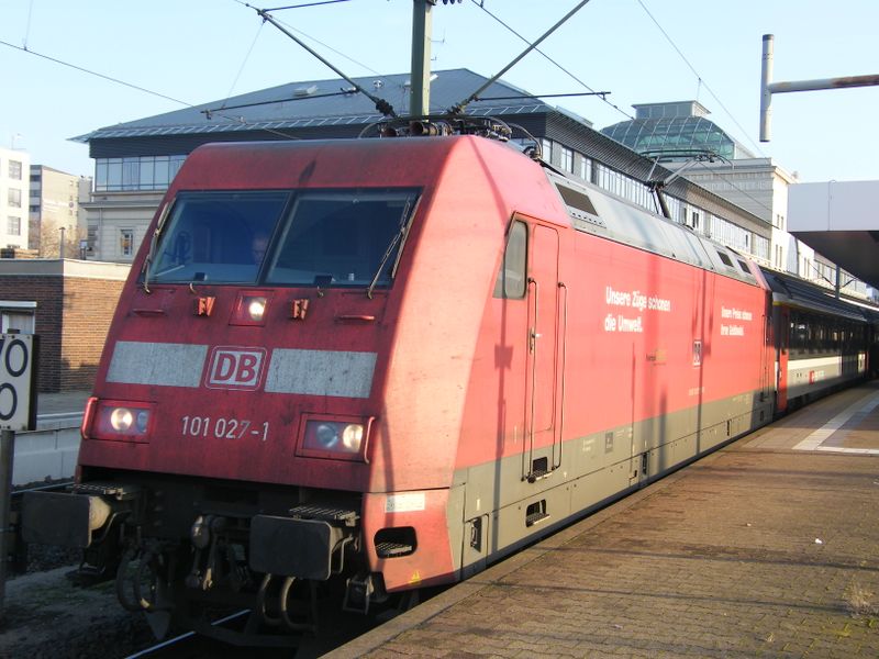 Datei:Mannheim Hbf Gleis 2.jpg