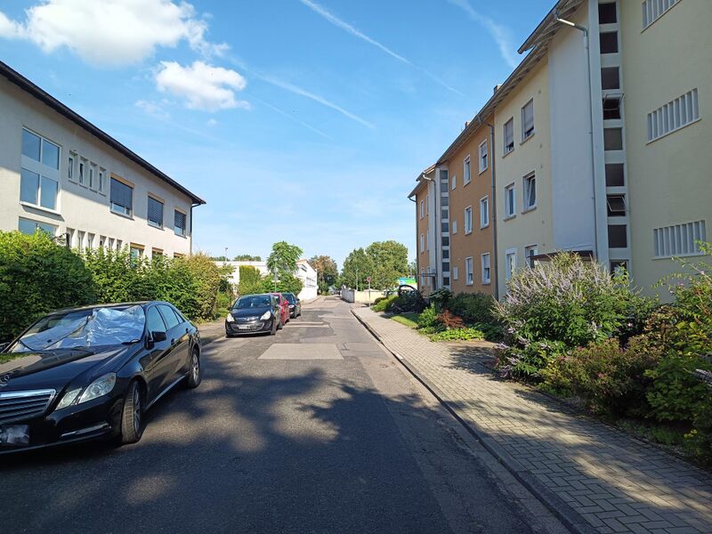 Datei:Rolf-Müller-Straße Landau 2.jpeg