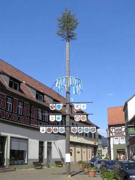 Datei:Ladenburg-Domhofplatz-03.jpg