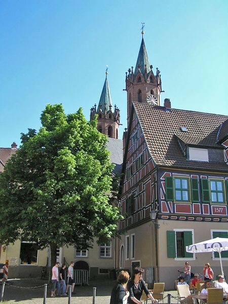 Datei:Ladenburg-Marktplatz-03.jpg