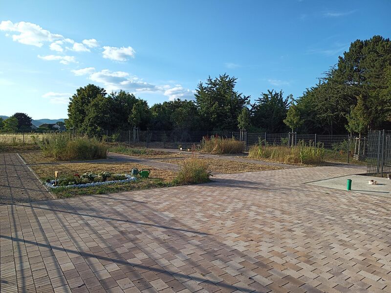 Datei:Muslimisches Gräberfeld Landau 2.jpeg