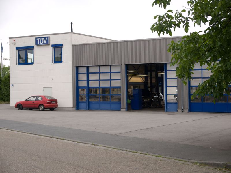 Datei:Heidelberg Wieblingen TÜV SÜD-1.jpg