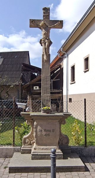 Datei:Balzfeld Wegkreuz Dorfstraße.JPG