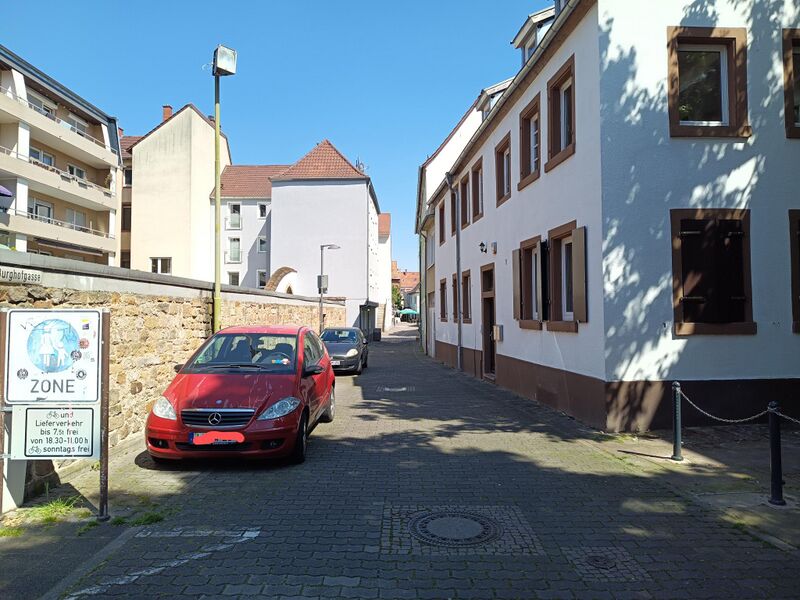 Datei:Burghofgasse Landau.jpeg