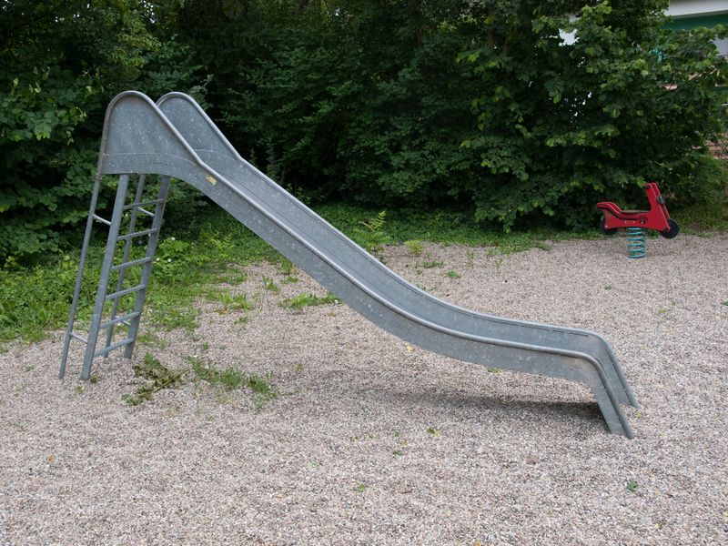 Datei:Spielplatz Arionweg Schwetzingen-3.jpg