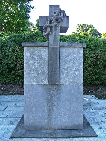 Datei:Gefallenendenkmal Obrigheim (Baden) 2.JPG