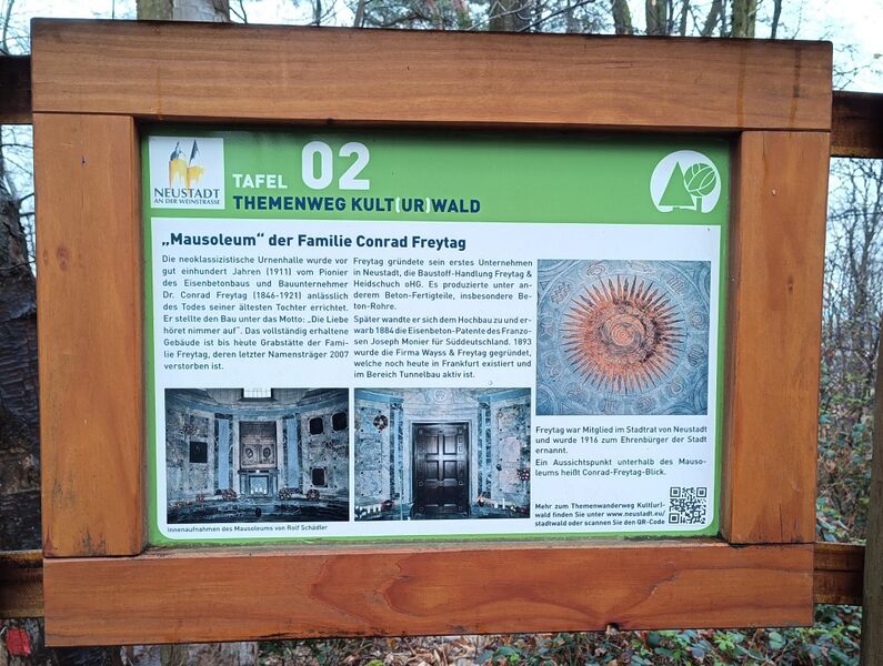 Datei:NW Themenweg Kulturwald Tafel 2.jpeg