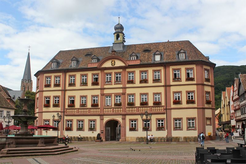 Datei:NeWe-Neustadt-Marktplatz-02.jpg