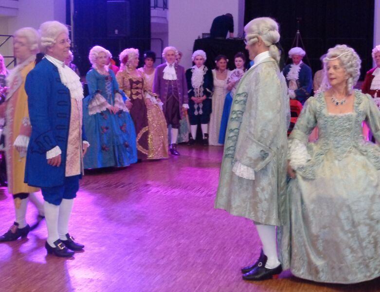 Datei:Der Churfürstliche Hofstaat 2019 in Luneville.jpg