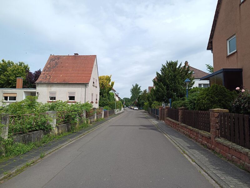 Datei:Nikolaus-Moll-Straße Landau 1.jpeg