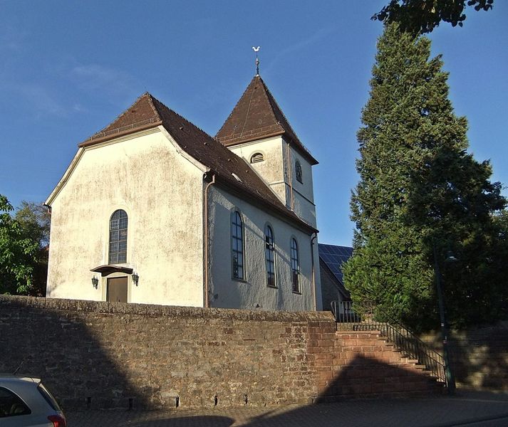 Datei:Evangelische Kirche Asbach.JPG