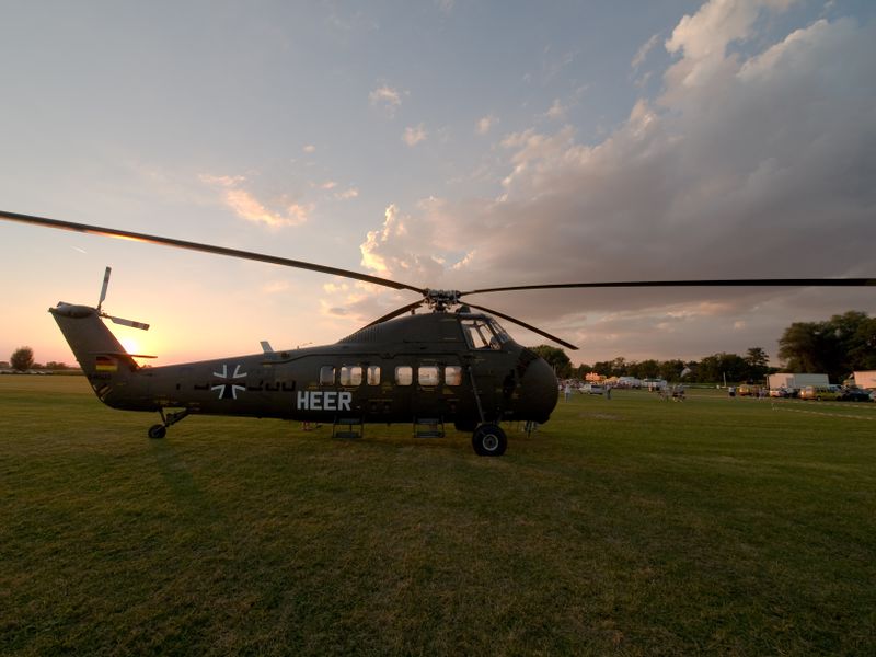 Datei:Hockenheim Sonderlandeplatz Auchtweid Airshow 2007-11.jpg