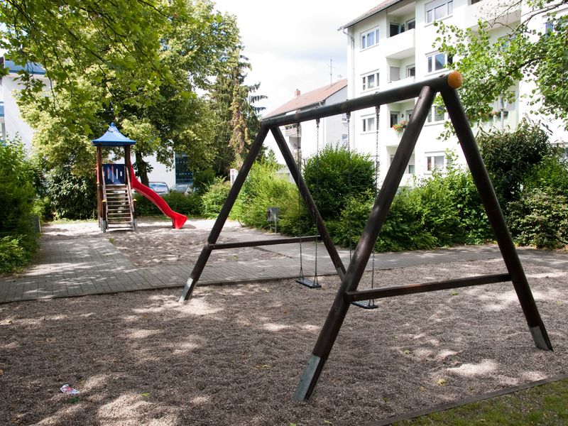 Datei:Spielplatz Berliner Platz Schwetzingen-1.jpg