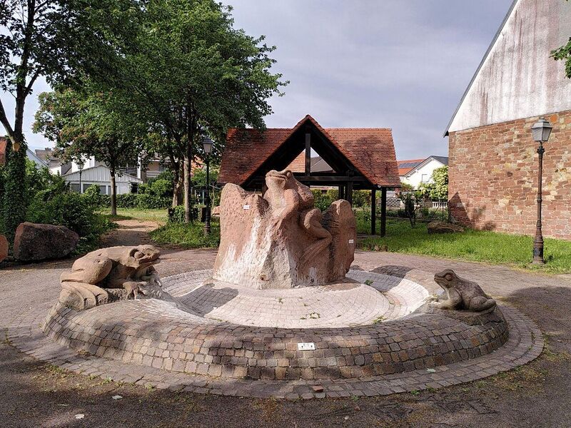 Datei:Brunnen Offenbach Obergasse 1.jpg
