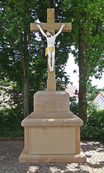 Datei:Kreuz St Georg Hördt 01.JPG