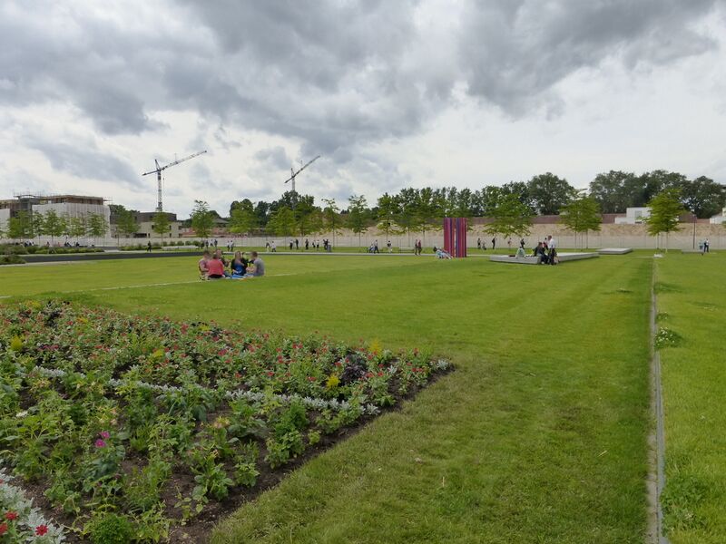 Datei:LGS Landau Park der Generationen.JPG