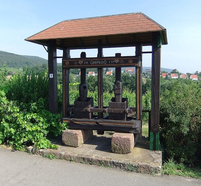 Datei:Weinlehrpfad Edenkoben 37.JPG