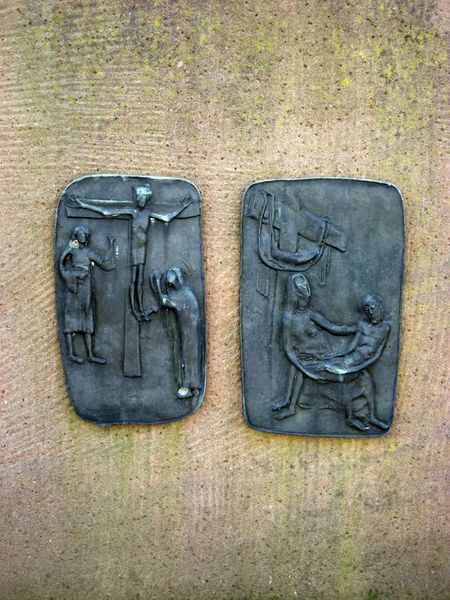 Datei:Gefallenendenkmal Harthausen Detail 2.JPG