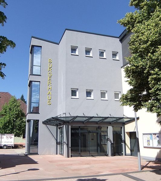 Datei:Bürgerhaus Altlussheim.JPG