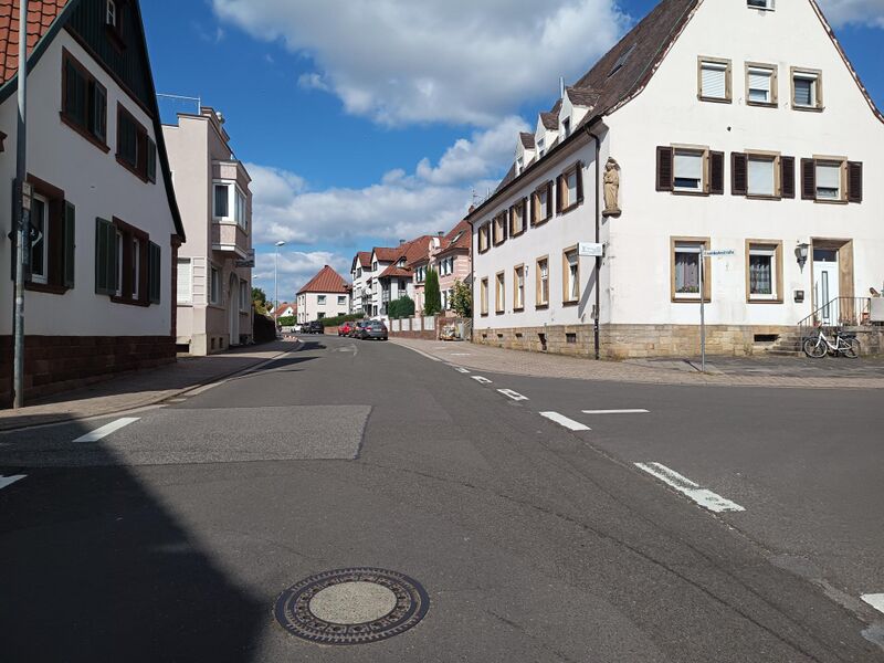 Datei:Offenbacher Straße Herxheim 1.jpeg
