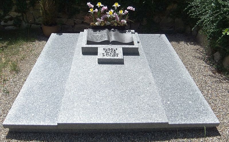 Datei:Walter Kling Grab Leimersheim.JPG